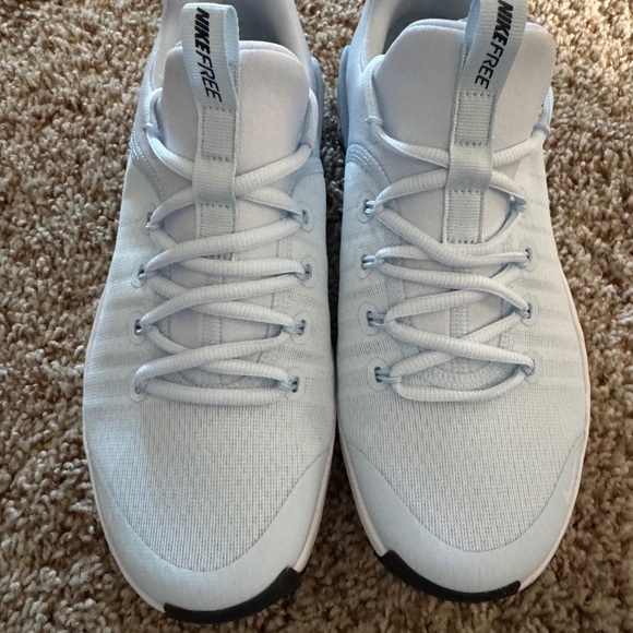 Nike women’s Light Gray and White Sneakers - Picture 2 of 2